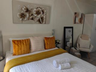 Cosy Top floor Studio Apartment - Weltevredenpark - 6