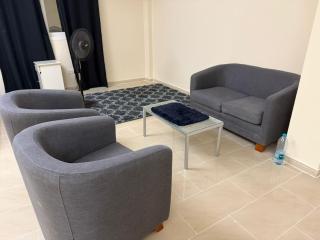 EXECUTIVE FEMALE SHARING BED SPACE near BUS STOP & CORNICHE - Sharjah - 7