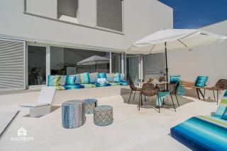 The Wild Blue Villa - Ocean View with heated Pool - Santa Cruz - 2