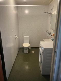 Cheap Apartment near airport with free parking and combined washer and dryer Always Ready Finhaugveien 5 - 6