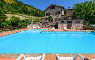 Lovely Apartment In Montemonaco - 0