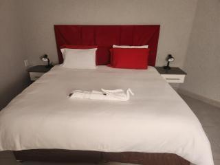 Elegant Boutique Guest House - Mzinti - 4