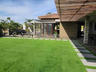 ShantRamniy-A Luxurious Stay in Bhuj - 9