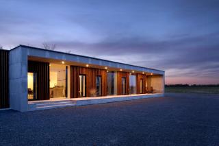 Hotel Vibe In Architectural Settings - 8