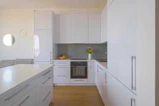 Skau Sky Park White by Zaha Hadid 3 Tower 27 floor Panoramic View Free Parking - 6