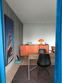 Hotel Vibe In Architectural Settings - 7