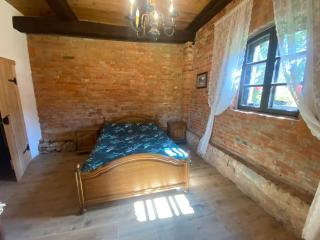 Apartament w Zabytkowej Stajni nad Jeziorem z Dostępem do Parku i Sąsiedztwem XIX wiecznego Dworku Modrzewiowego - Szteklin - 6