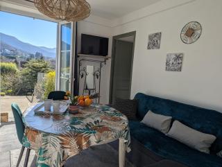 Le Jardin Secret, Vue sur le château & Parking - 4