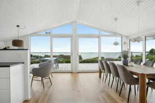 Newly Renovated Holiday Home With Aarhus Bay Views - Rønde - 8