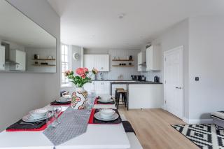2BR Apartments in Southend near City Centre - Southend-on-Sea - 9