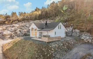 4 Bedroom Amazing Home In Skånevik - 3