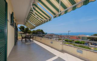 Apartman KAM - Makarska by Villas Guide - Makarska - 0