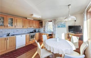 5 Bedroom Stunning Home In Torangsvåg - 4