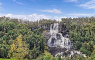 3 Bedroom Stunning Home In Vossestrand - 1