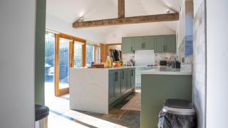 The Church Barn - Stratford-upon-Avon - 7