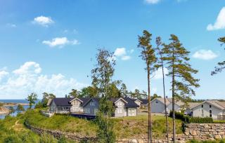 3 Bedroom Beautiful Home In Færvik - Færvik - 2