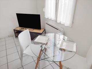 Studio Centre Ville NANCY Wifi et Smart TV - 9