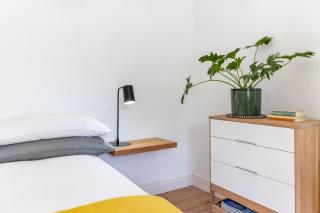 Beautifully Furnished Accommodation with Shared Swimming Pool - Stellenbosch - 1