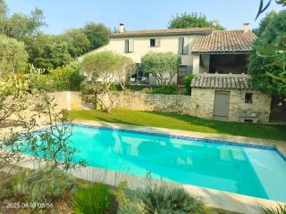 Suite parentale proche d' Uzès avec petit déjeuner - Arpaillargues-et-Aureillac - 0