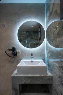 Vanesa Luxury Suites - 3