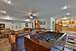 Spacious Vermont Mountain Retreat - 4BR,4BA - Near Skiing & Hiking - Perfect for Groups - Stockbridge - 3