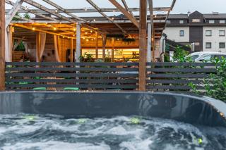 Old Tree Villa & Restaurant - 4