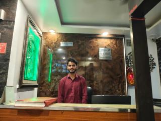 AB Hotel - Amar International by Sarthak - Neu-Delhi - 4
