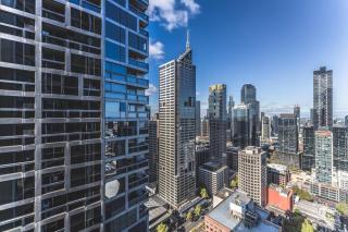 Perfect City Base SouthernCross Skybus Free Tram - 5