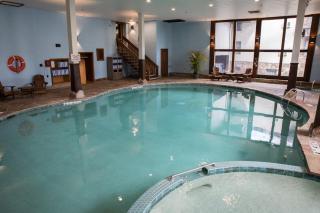 Golden Arrow Lakeside Resort - 4