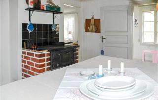 Lovely Home In Härryda With Kitchen - 8