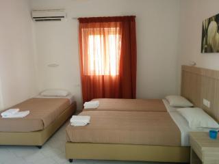 Yiannis Apartments - Adelianos Kampos - 8