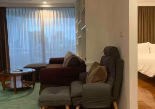 Trinity Classic 3BR Apartment Central Location - 5