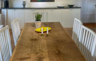 5 Bedroom Awesome Home In Simrishamn - Simrishamn - 5