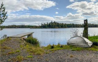 Awesome Home In Lidhult With Lake View - Lidhult - 1