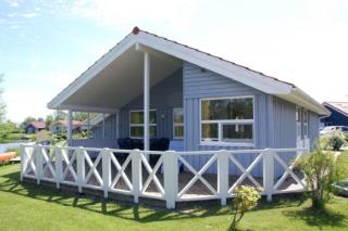 6 Personen Ferienhaus mit privatem Bootsteg, direkter Seelage, Kanu, Whirlpool und Sauna in Otterndorf - 0