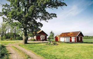 2 Bedroom Cozy Home In Lyrestad - Lyrestad - 8