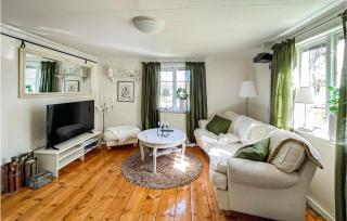 Gorgeous Home In Grästorp With Kitchen - 5