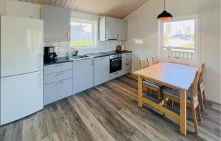 Two-Bedroom Holiday Home In Dals Langed - 1