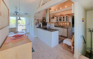 Awesome Apartment In Bohus-Malmön - Bohus-Malmön - 8