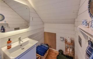 Awesome Apartment In Bohus-Malmön - Bohus-Malmön - 3