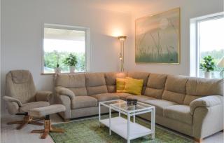 2 Bedroom Gorgeous Home In Malmköping - Malmköping - 1