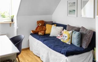 Lovely Home In Täby With Wifi - Täby - 3