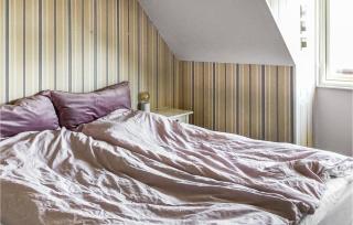 Lovely Home In Täby With Wifi - Täby - 4