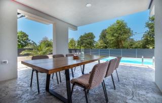 Gorgeous Home In Dekani - 2