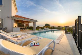 Luxury Villa Sofia with Pool In Porec, Istria - Dračevac - 5
