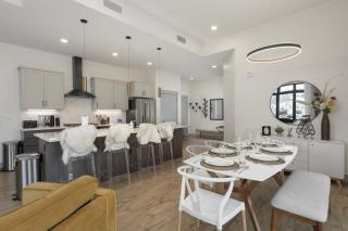 Timber Fox Building B Unit 2102 - 4