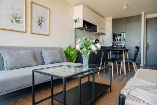 Metro Chill Cozy 1BR w Pool BBQ Near Irarrazabal - Santiago - 3