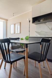 Metro Chill Cozy 1BR w Pool BBQ Near Irarrazabal - Santiago - 1