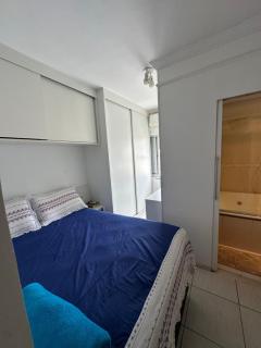Apartamento com Hidromassagem próximo a praia da enseada - 5