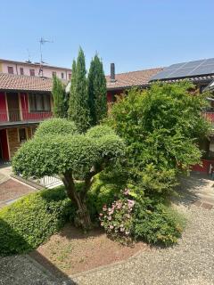 Bergamo Easy Airport sleep fly parking - 3